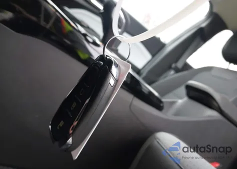 2024 Chevrolet Trax Fwd Lt из США, поврежденный, VIN KL77LHE2XRC160880